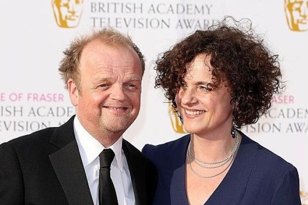 Who is Toby Jones married to? Meet Karen Jones