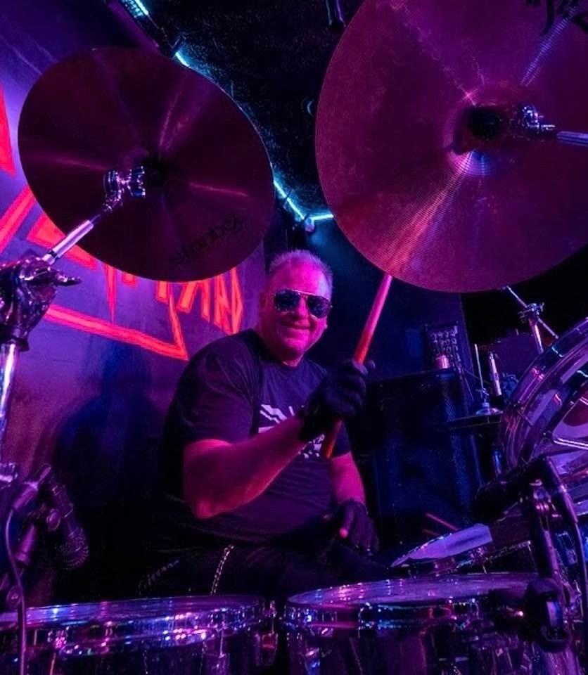 Tony Kenning Band, Songs, Young, Age, Wikipedia