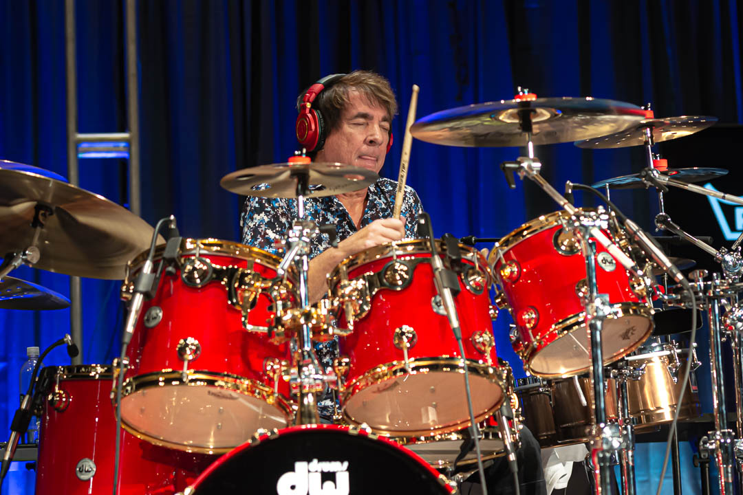 Was Kamar de los Reyes related to Walfredo Reyes Jr.?