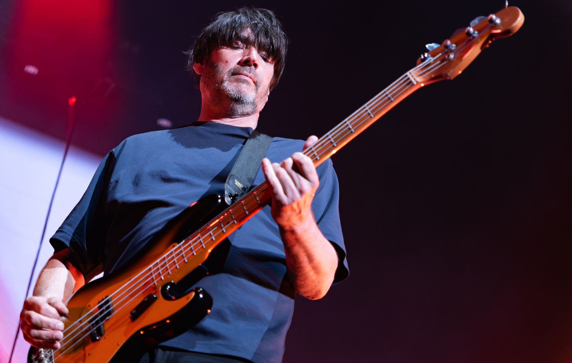 Does Alex James (musician) have a farm?