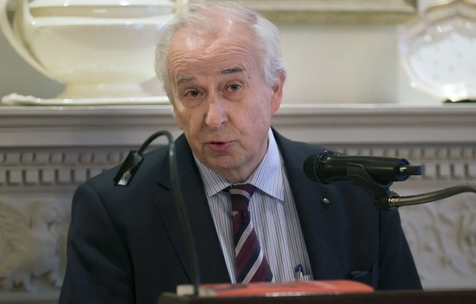 Bernard Descôteaux Obituary & Net Worth at Death