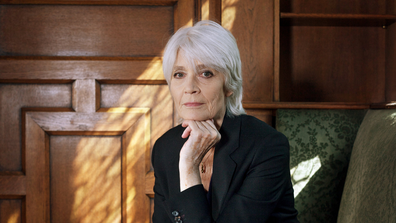 Françoise Hardy, French Pop Singer and Fashion Icon, Dies at 80