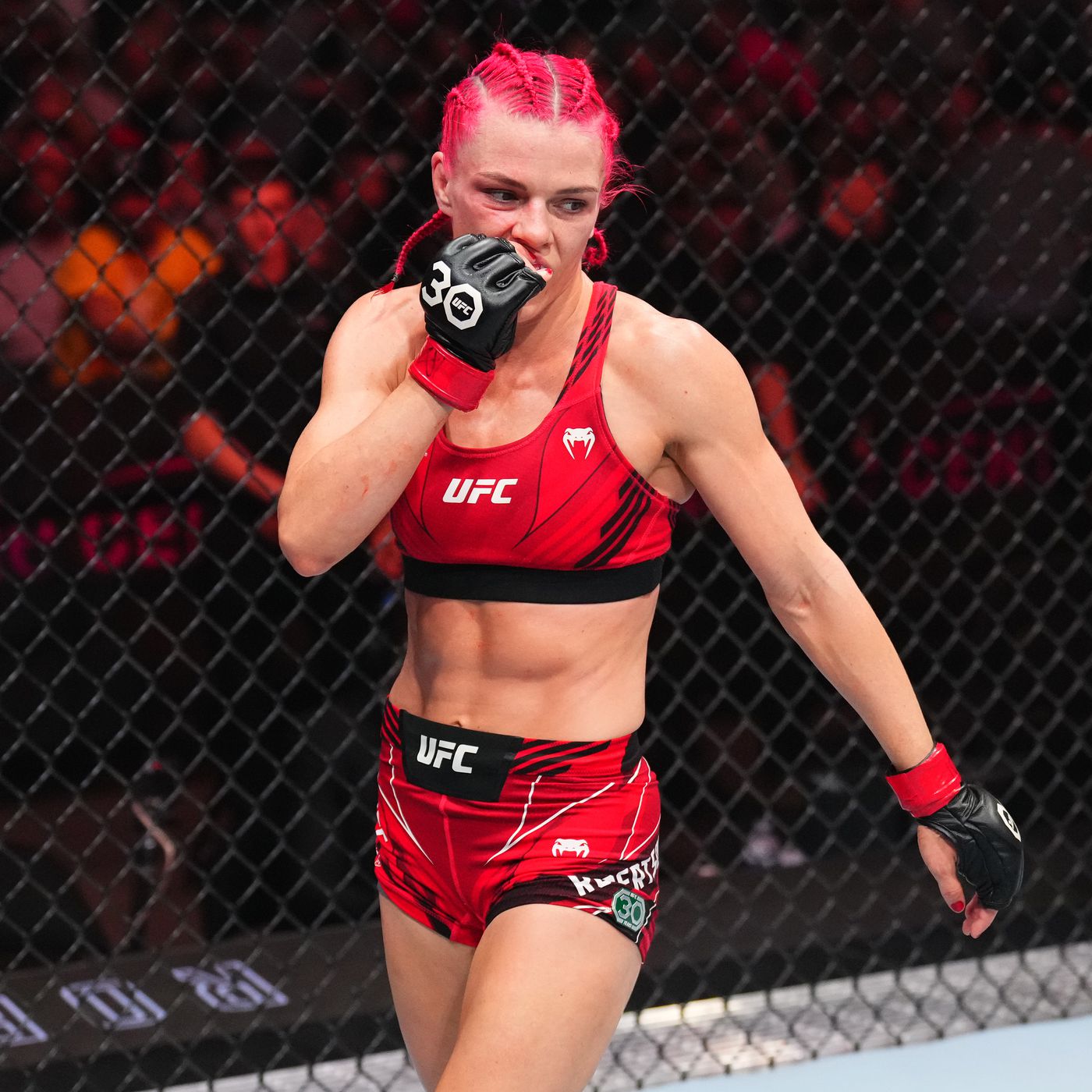 Gillian Robertson Age, Coach, Instagram, Vs Polyana Viana, Last Fight, Record