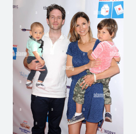 How many children does Glenn Howerton have?