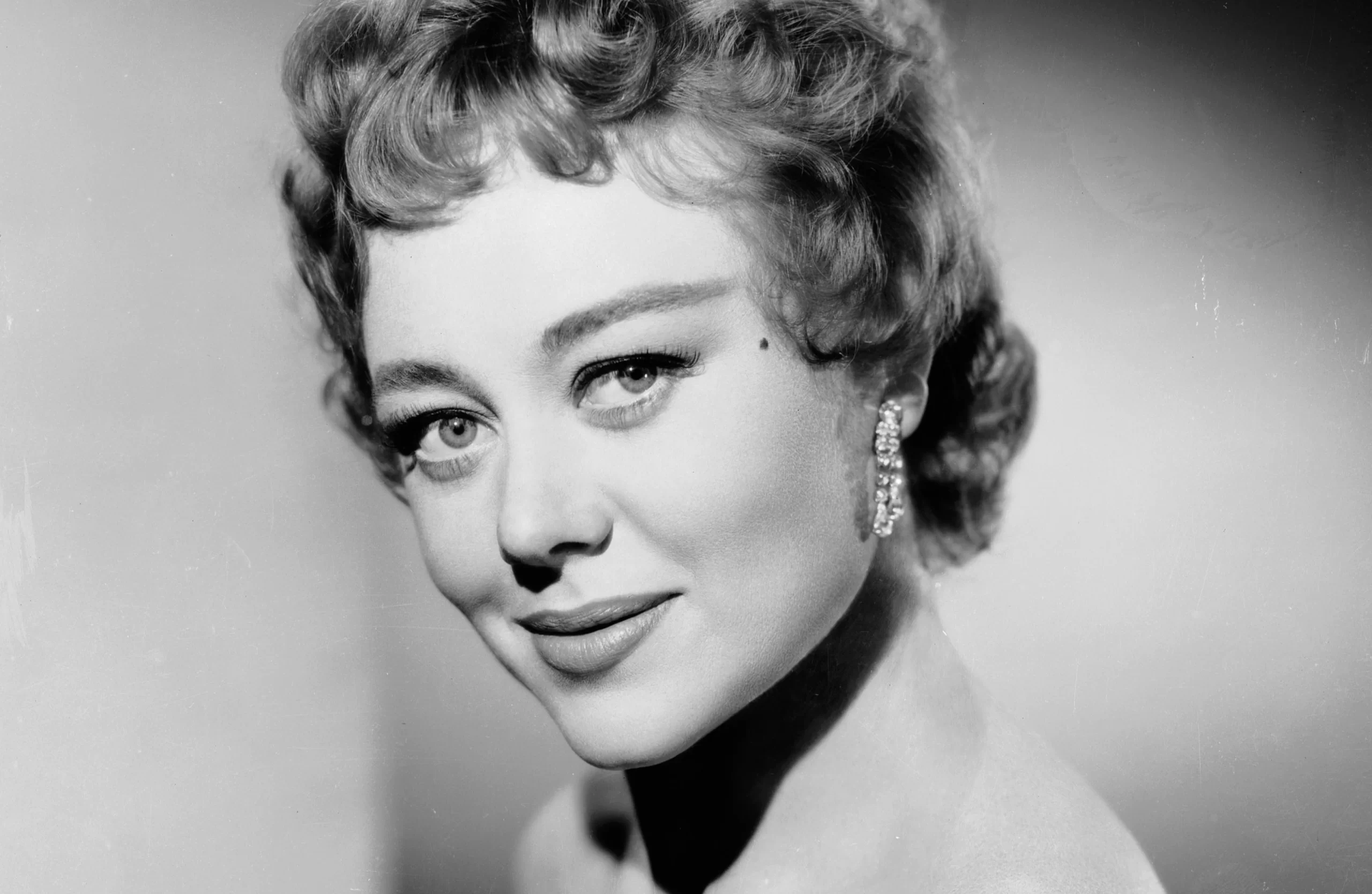 How many times did Glynis Johns marry?