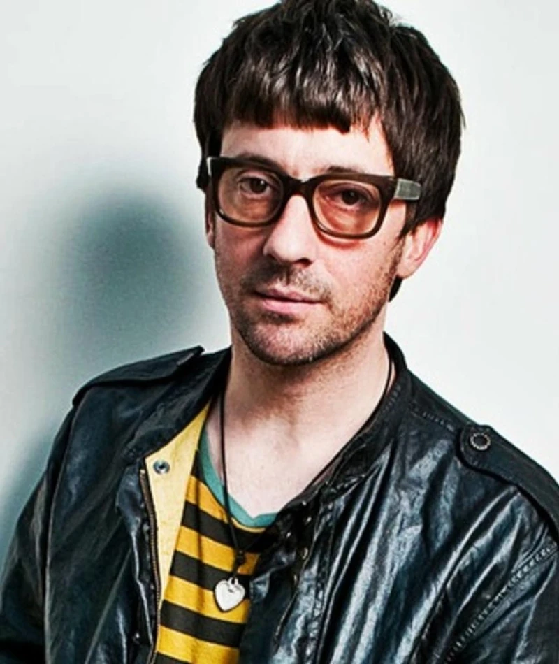 Is Graham Coxon shy? Is Graham Coxon a vegetarian?