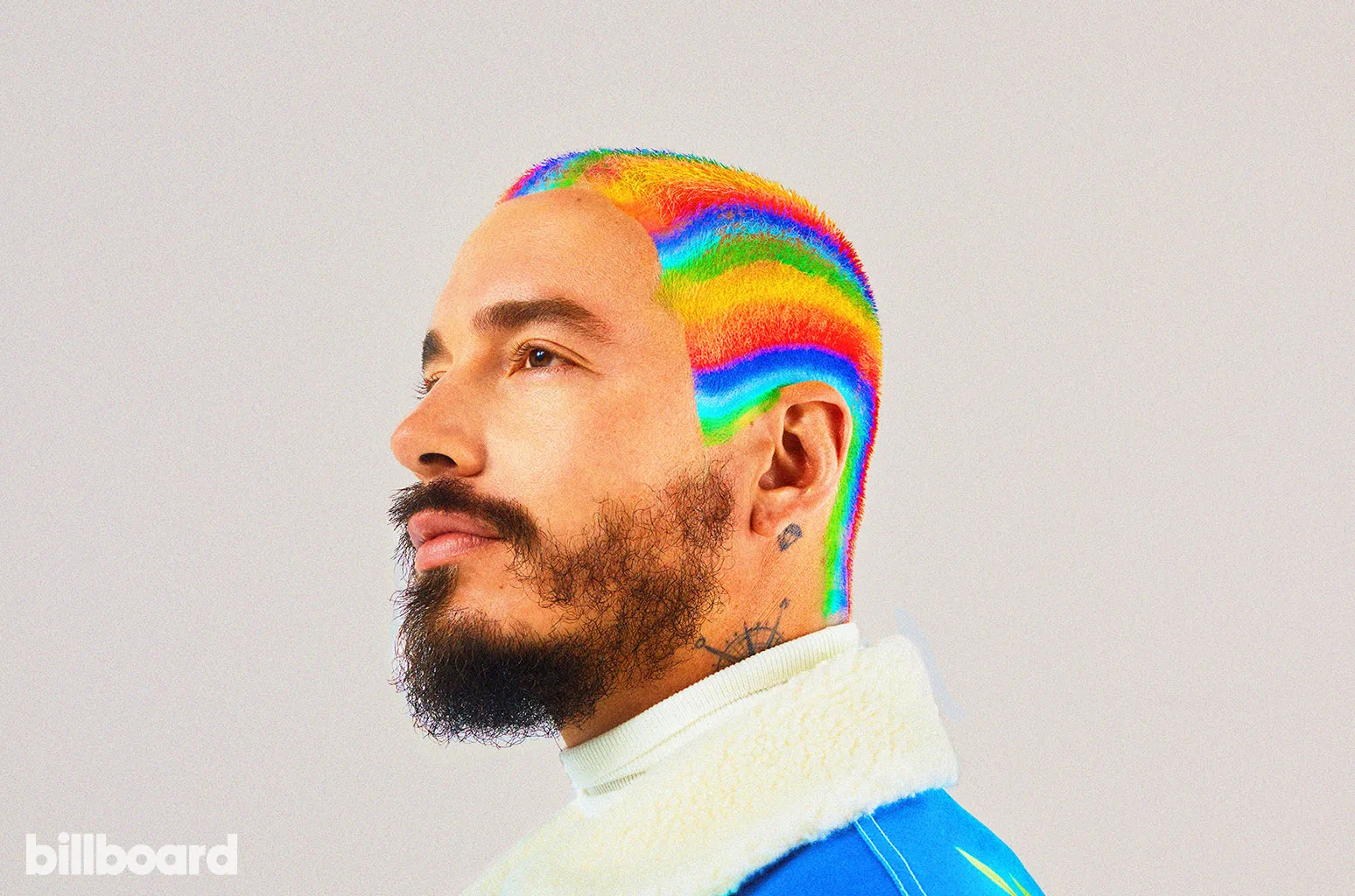 How did J Balvin meet his girlfriend?