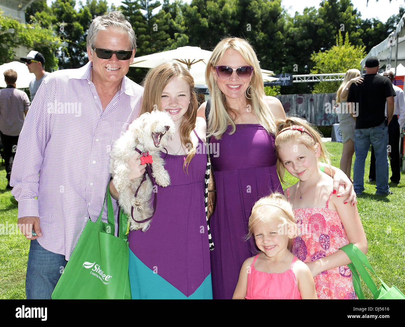 Emily Alyn Lind parents: Meet Barbara Alyn Woods & John Lind