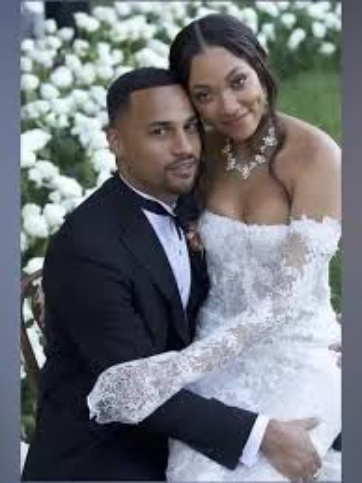 Does Larenz Tate have a wife? How did Larenz Tate meet his wife?