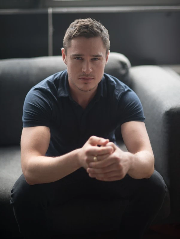 Who played Zach Hamilton in Dexter Season 8? Meet Sam Underwood