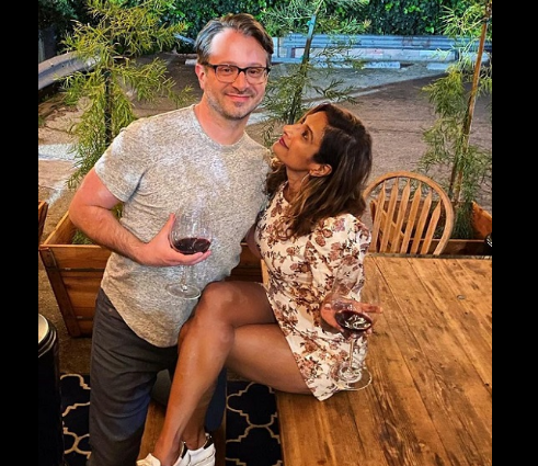 Meet Sarayu Blue‘s husband Jonathan Blue