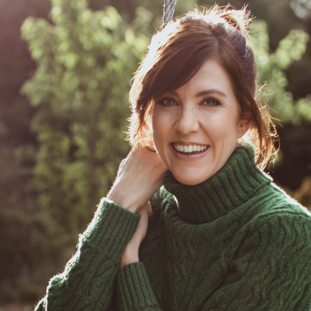 Tony McNamara (writer) wife: Meet Belinda Bromilow