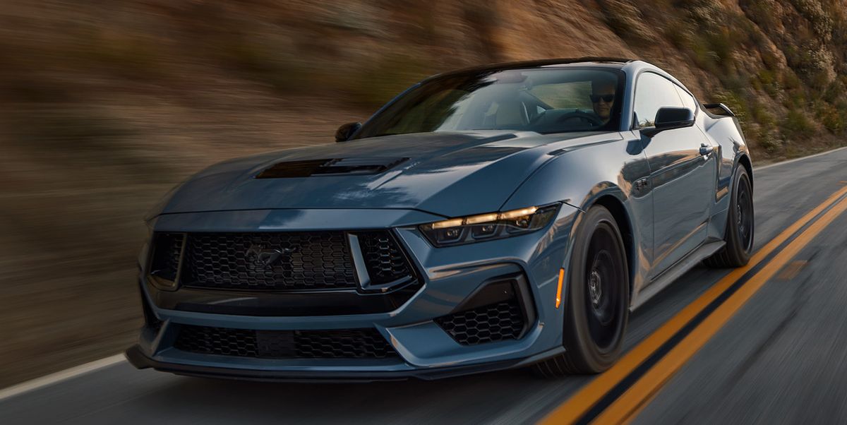 How much is a Mustang 2024 V8?
