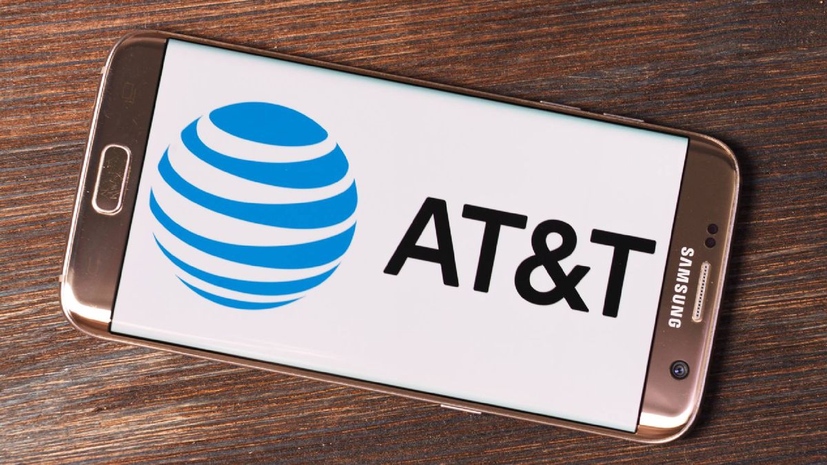 What is the highest internet speed for AT&T?