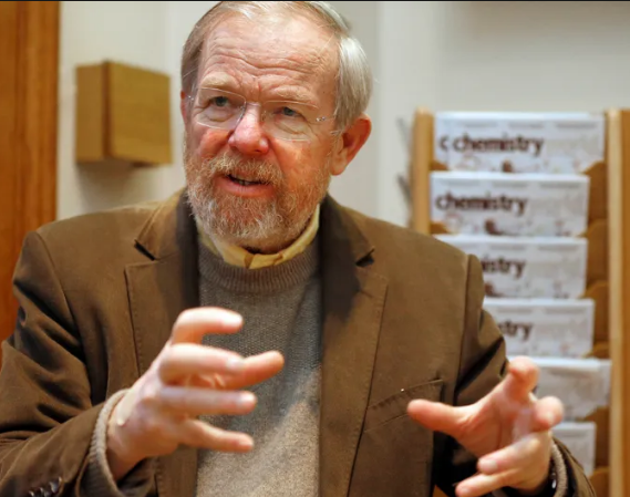 Bill Bryson Net Worth: How rich is Bill Bryson?