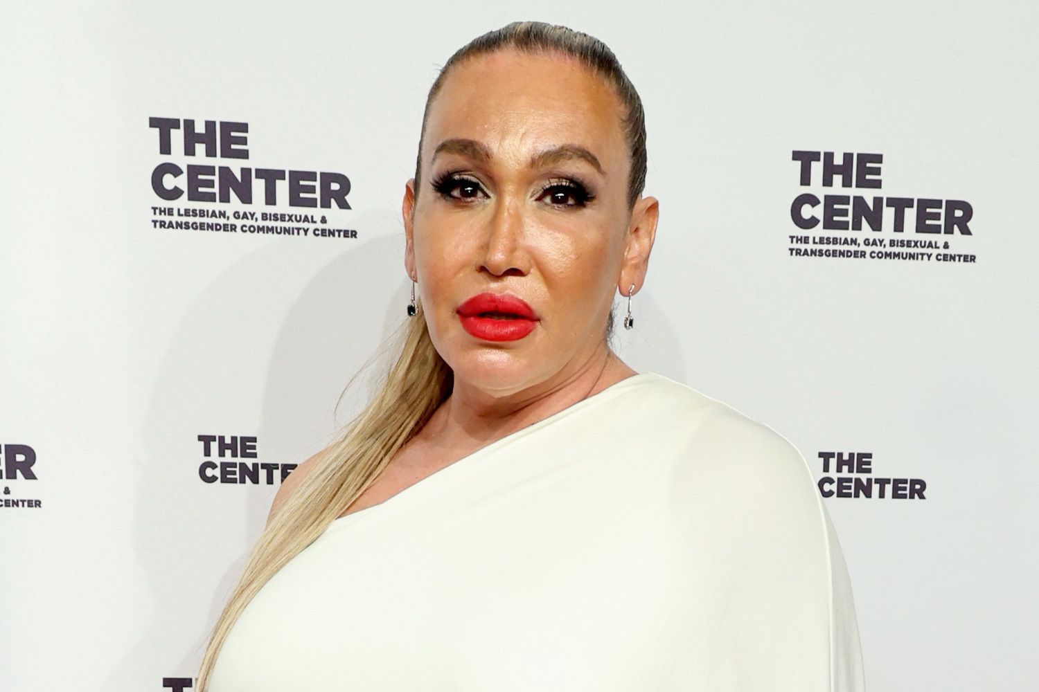 Cecilia Gentili Pose, Red Ink, Age, Death, Memorial