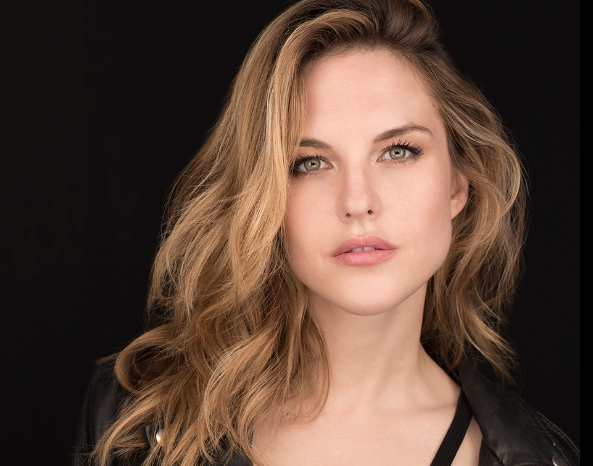 Meet James L. Brooks‘s daughter Chloe Brooks