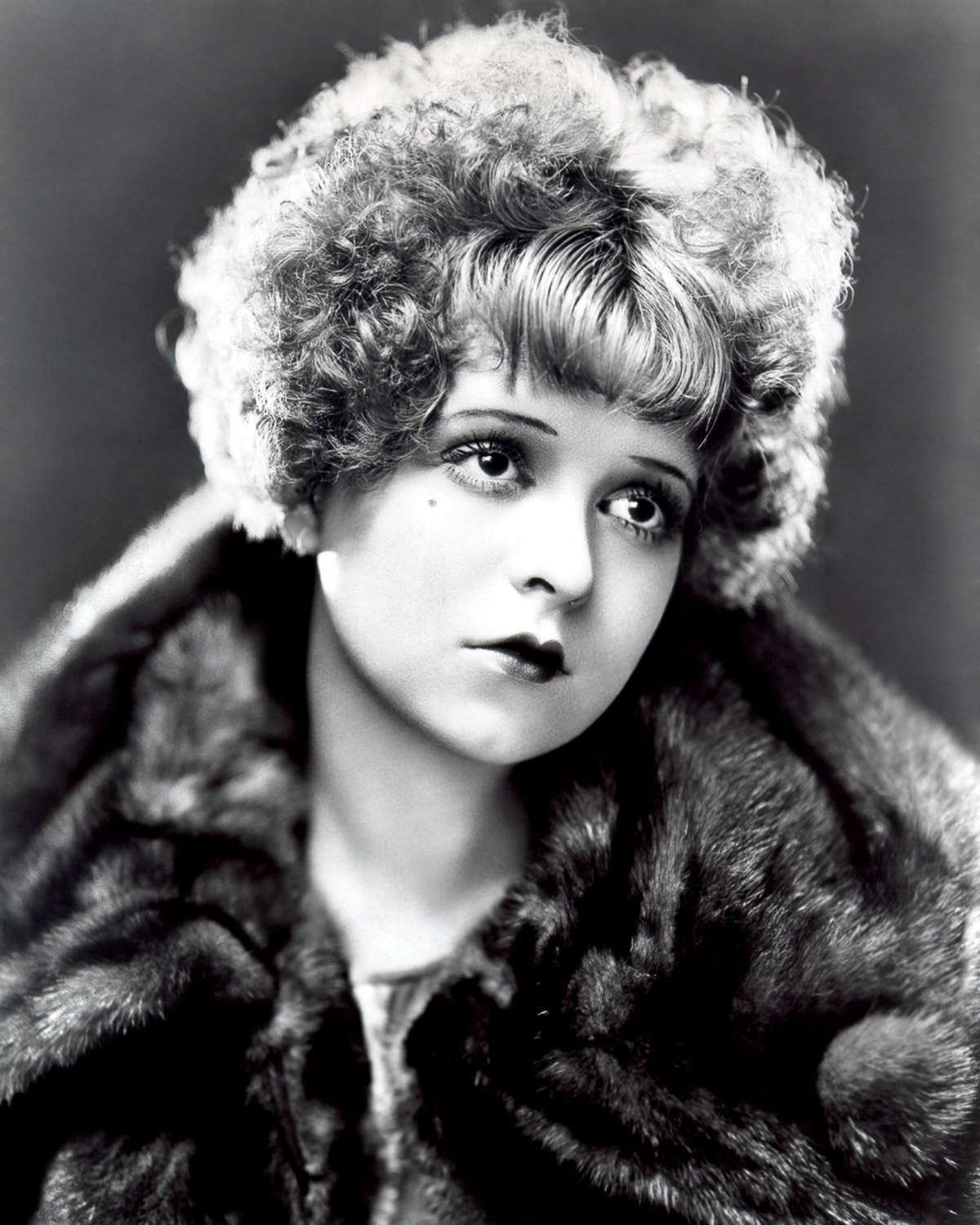 Did Clara Bow have health issues?