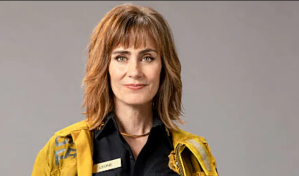 Diane Farr Age, Height, Movies and TV Shows, Education, Family