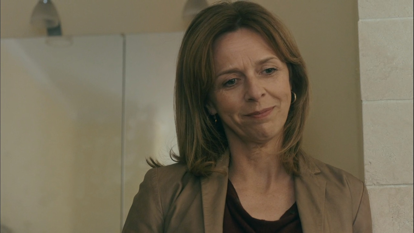 Fiona Bell Net Worth