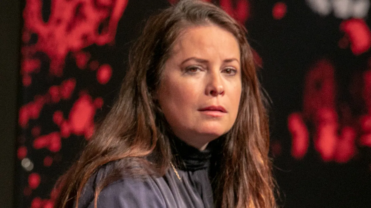 Holly Marie Combs Age, Height, Movies and TV Shows, Education, Family