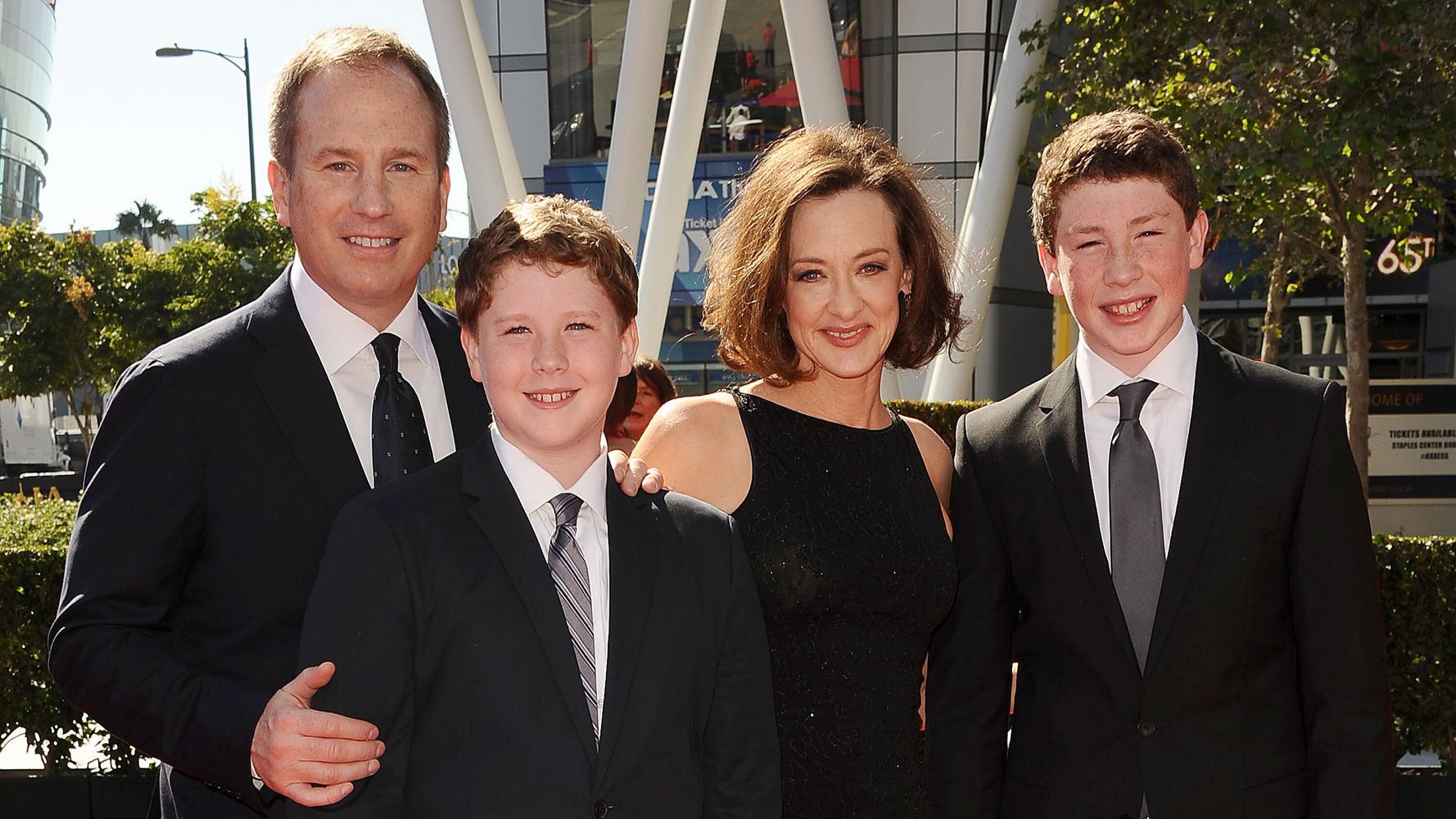 Is John or Joan Cusack older? Is John Cusack older than Joan Cusack?