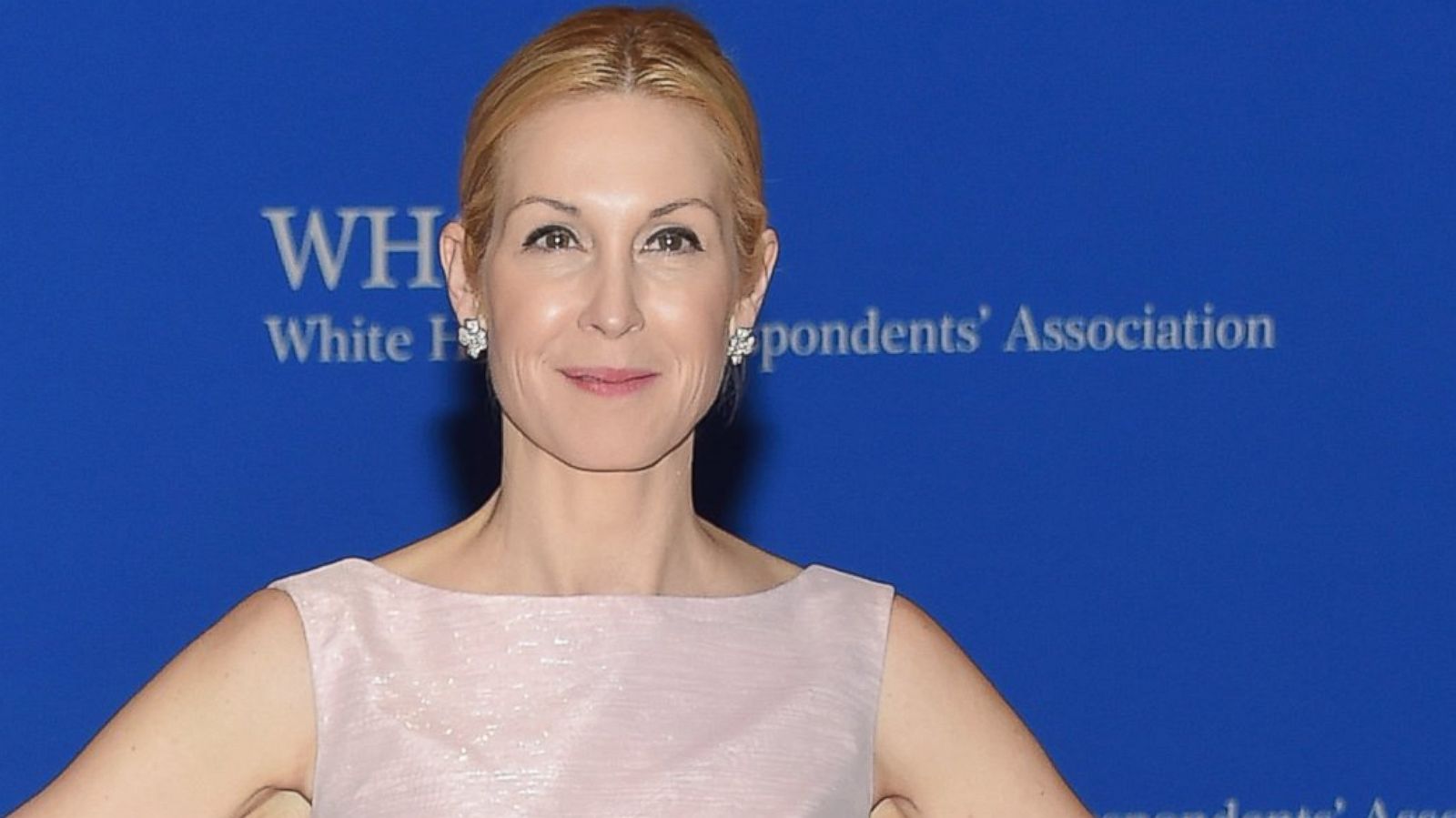How old is Kelly Rutherford? What nationality is Kelly Rutherford?