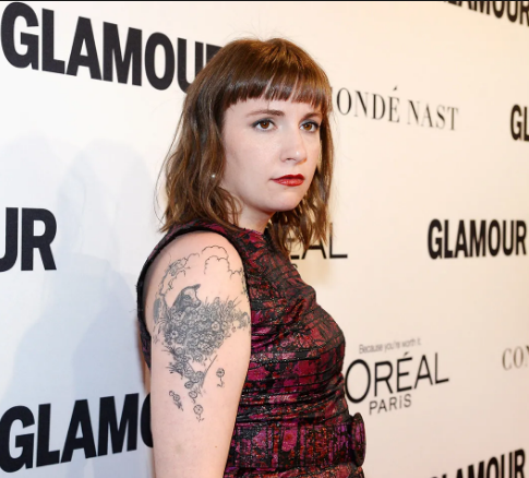 How old is Lena Dunham? What nationality is Lena Dunham?