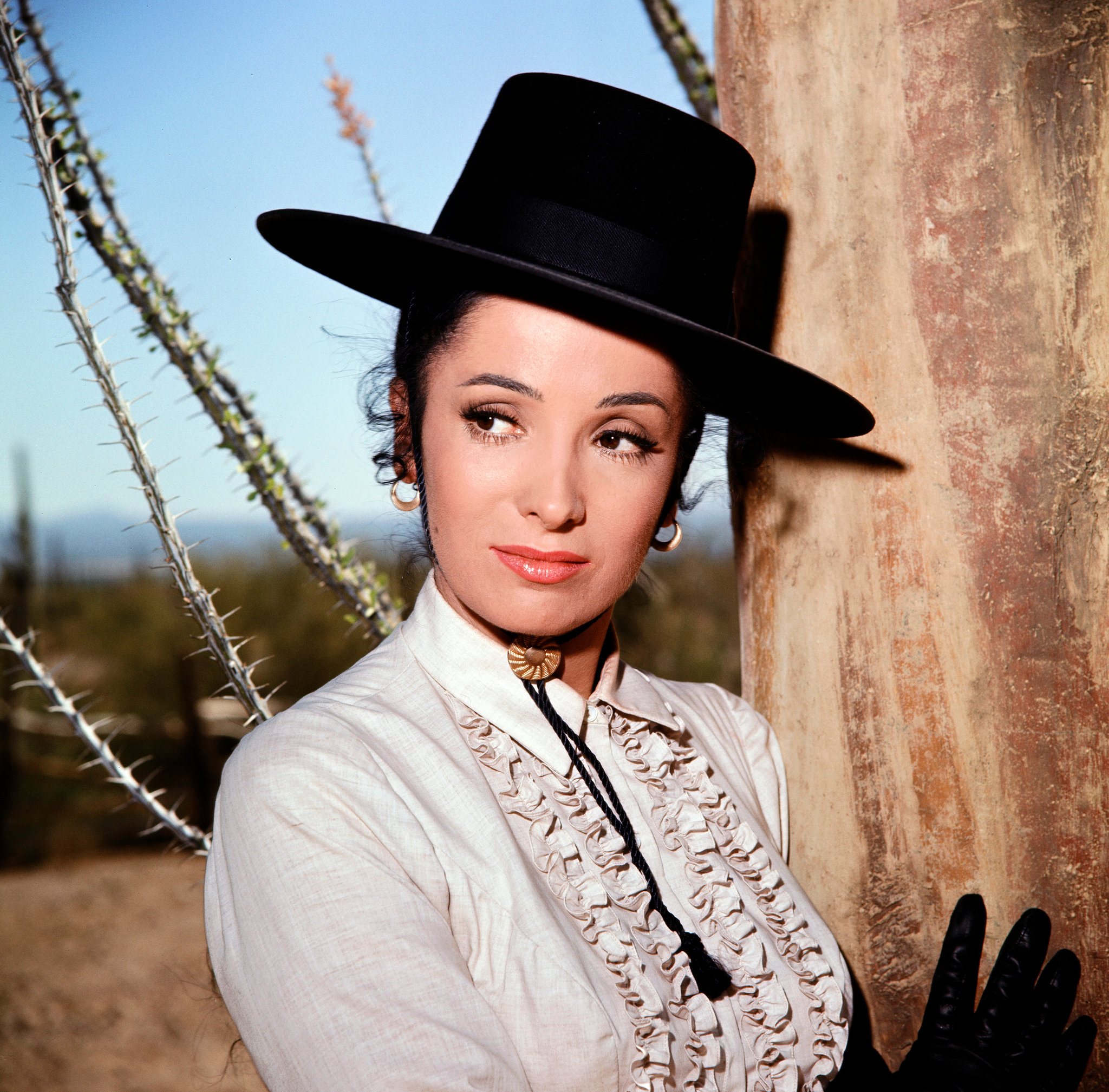 Linda Cristal Movies and TV Shows, Funeral, Wikipedia, General Hospital