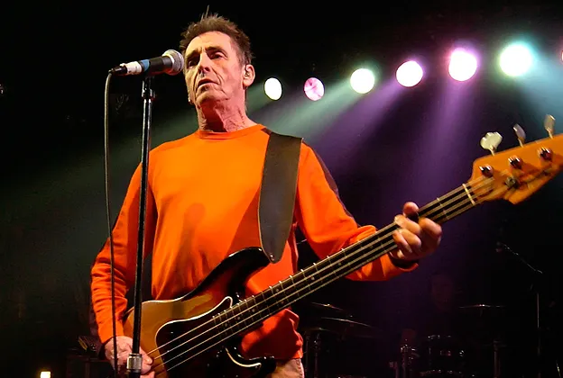 Michael Davis (bassist) cause of death: What happened to Michael Davis (bassist)?