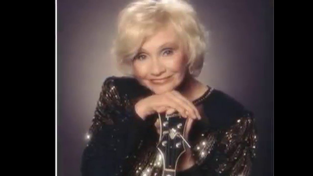 Roni Stoneman: First lady of Banjo & ‘Hee Haw’ star dies at 85