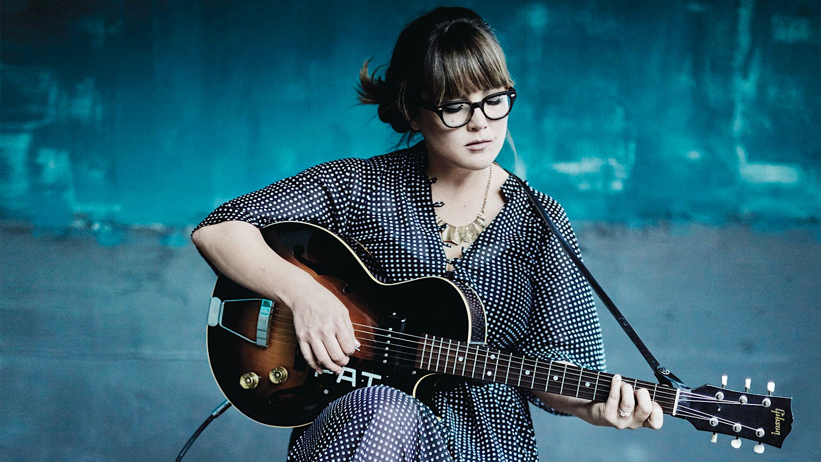 Sara Watkins net worth: How much is Sara Watkins worth?