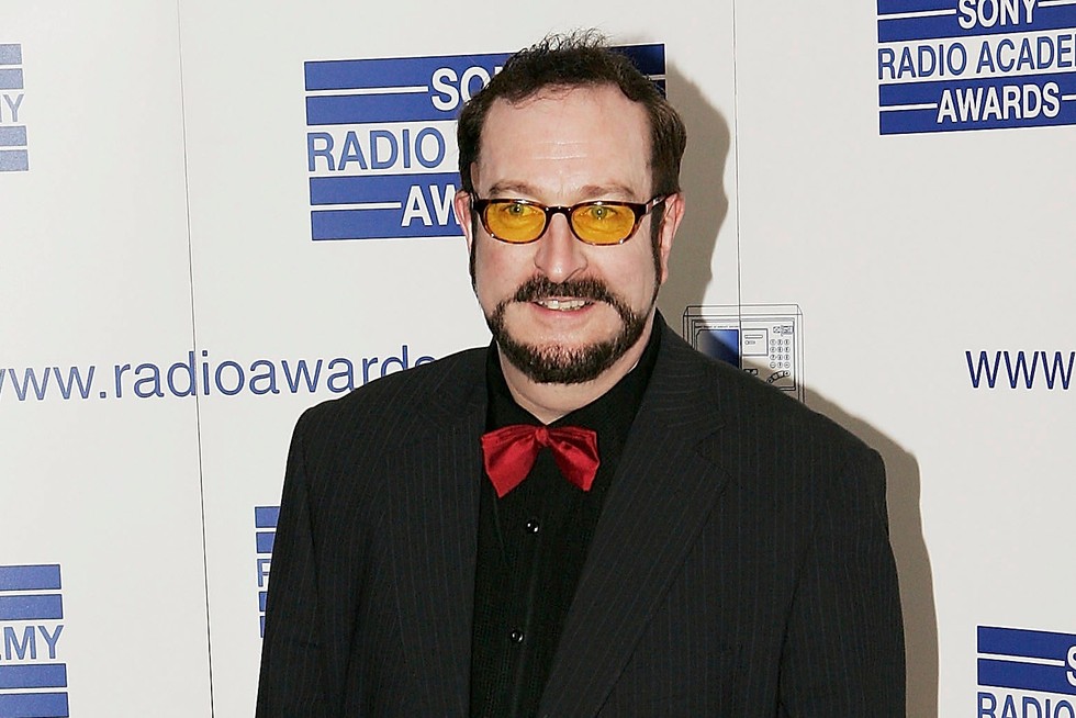 Why has Steve Wright finished on Radio 2?