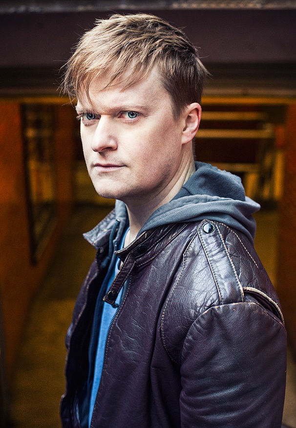 Steven Boyer height: How tall is Steven Boyer?