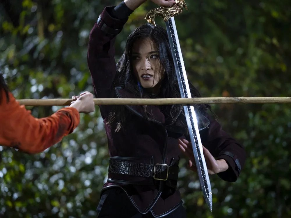 Is Yvonne Chapman mixed? Does Yvonne Chapman know martial arts?