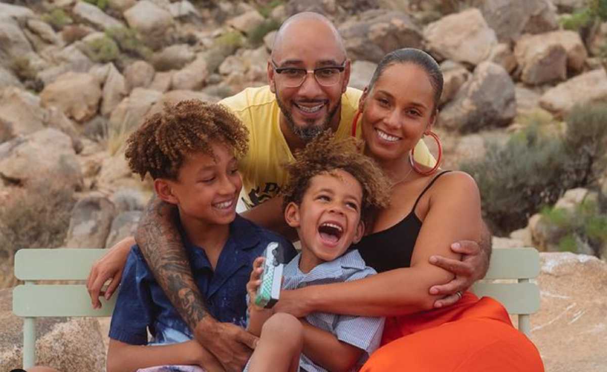 What’s the name of Alicia Keys son? How old was Alicia Keys when she had her first child?
