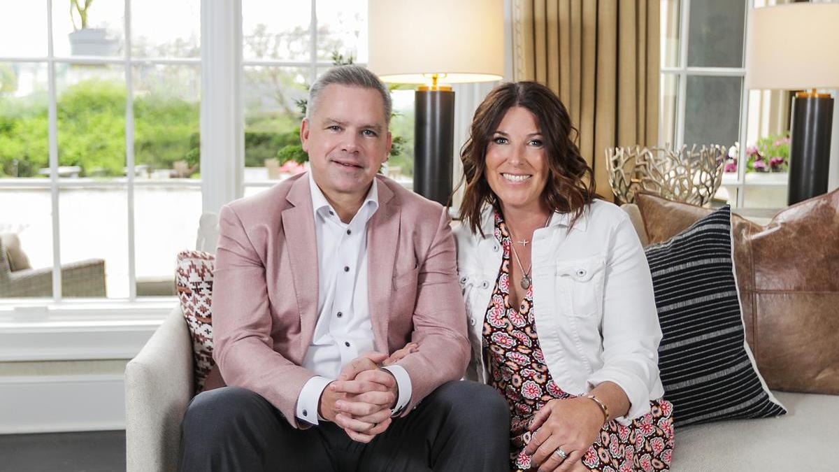 Chris Holtmann Wife: Meet Lori Bedi