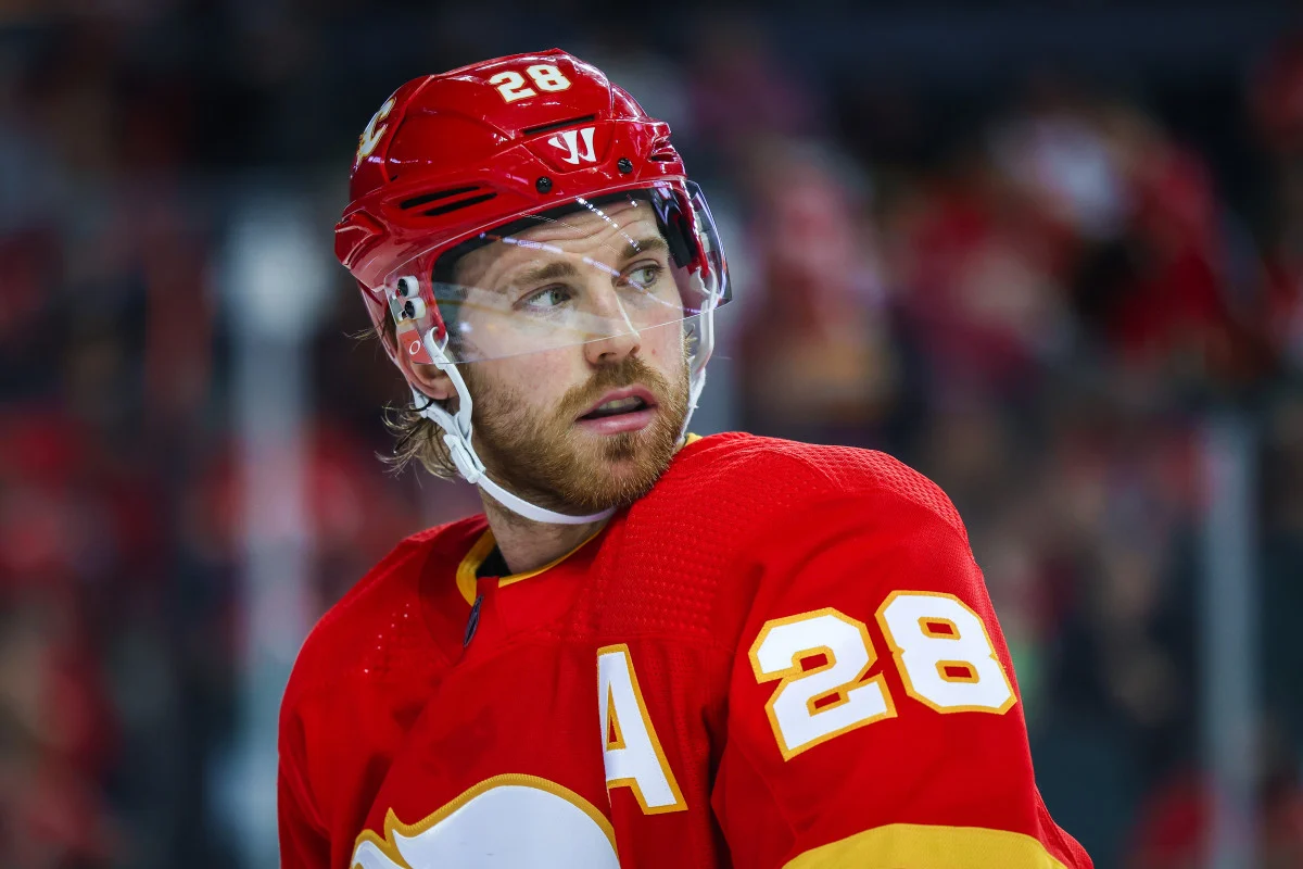 Is Elias Lindholm an All Star?