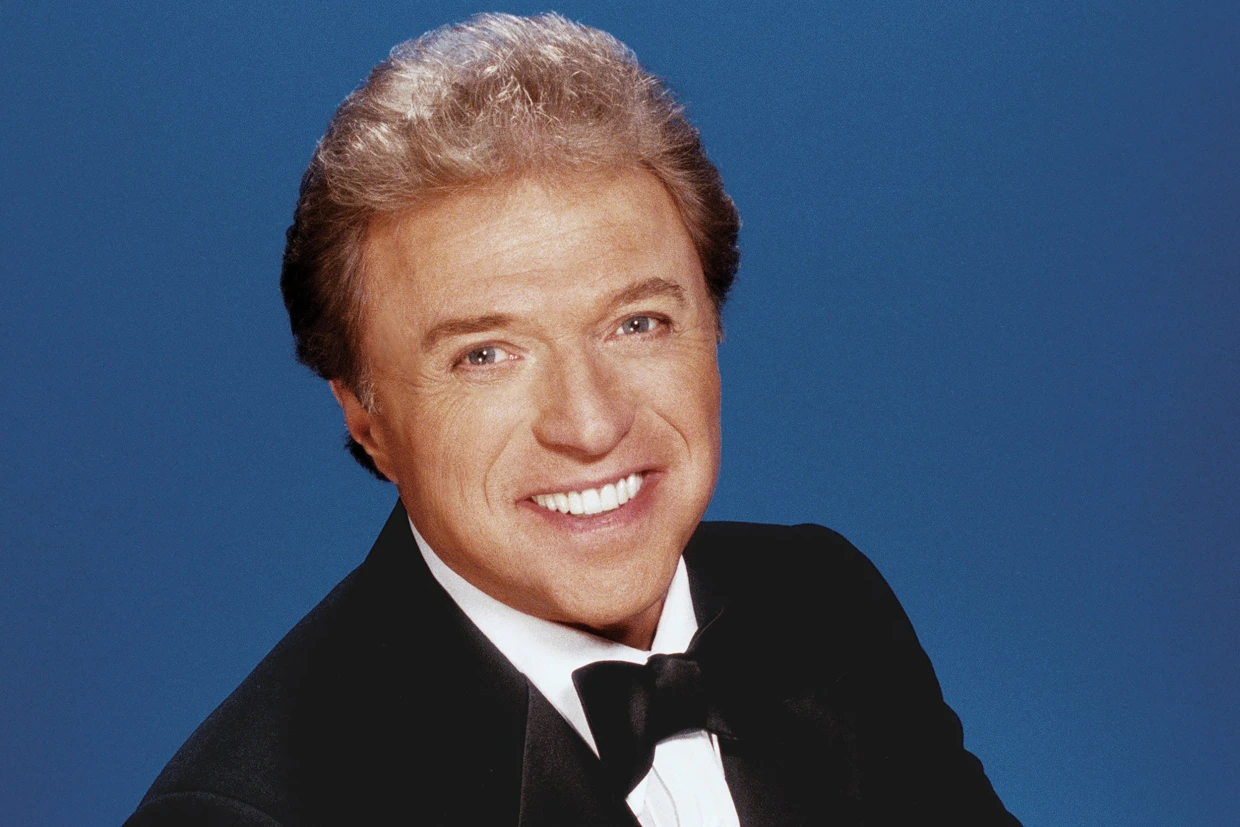 Renowned singer Steve Lawrence, of stage duo Steve & Eydie, dies at 88.