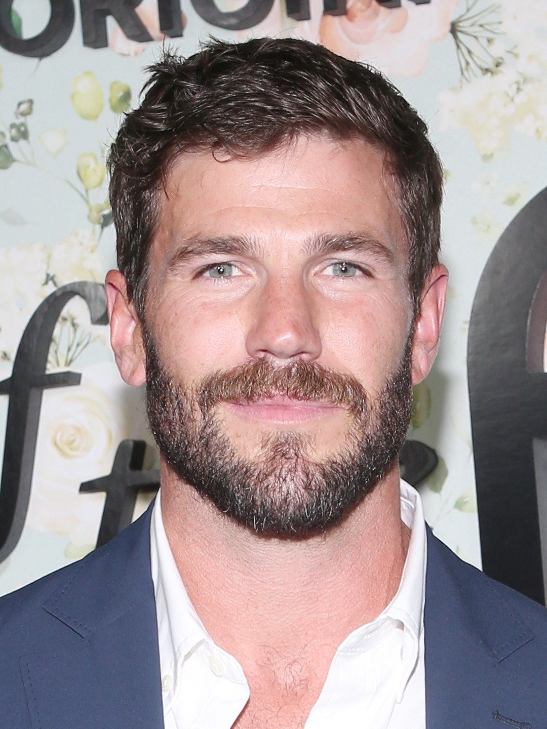 Austin Stowell Age, Height, Movies and TV Shows, Education, Family
