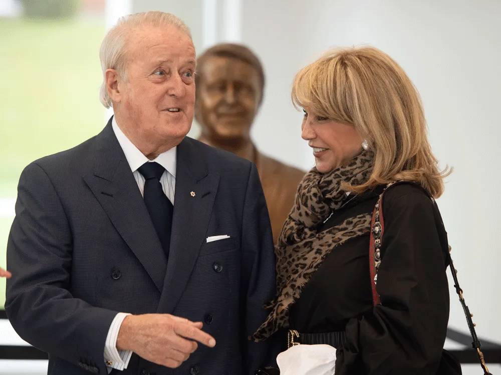 Is Brian Mulroney’s wife still alive?