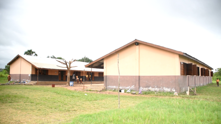 Teachers on strike pledge ‘aluta continua’ until their demands are fulfilled
