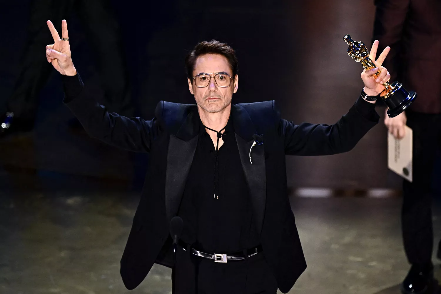 Robert Downey Jr. Wins First Oscar for Best Supporting Actor in “Oppenheimer”