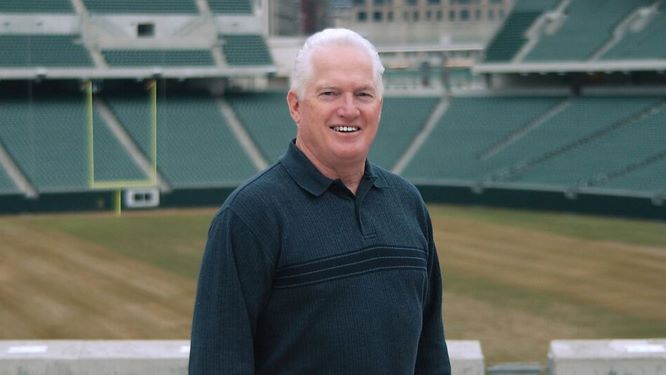 Former Chicago Bears executive Bill Tobin dies at 83