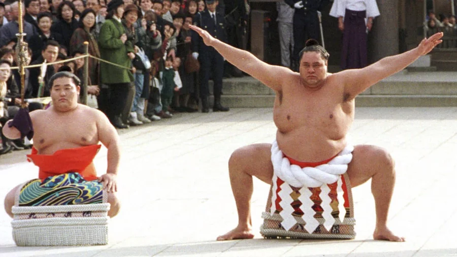 Hawaiian-born Japanese sumo legend Taro Akebono dies at 54