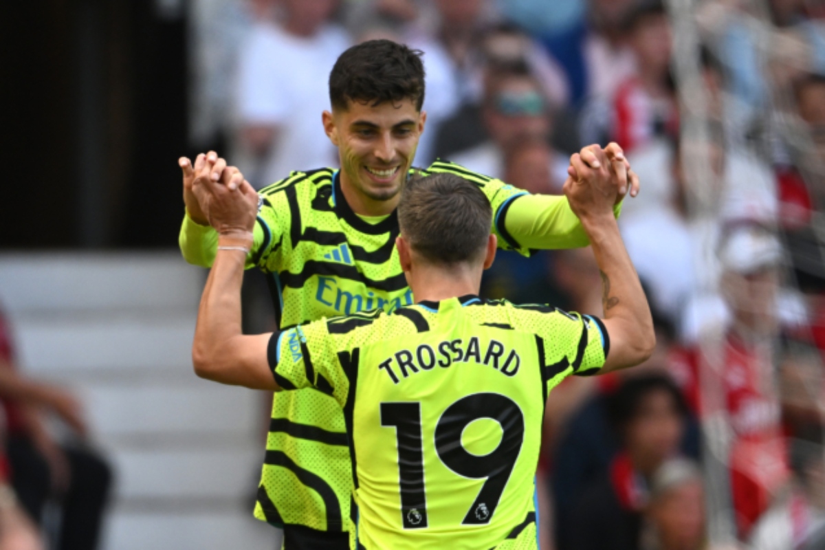 Arsenal Defeat Manchester United At Old Trafford, Keeping Their Premier League Championship Hopes Alive