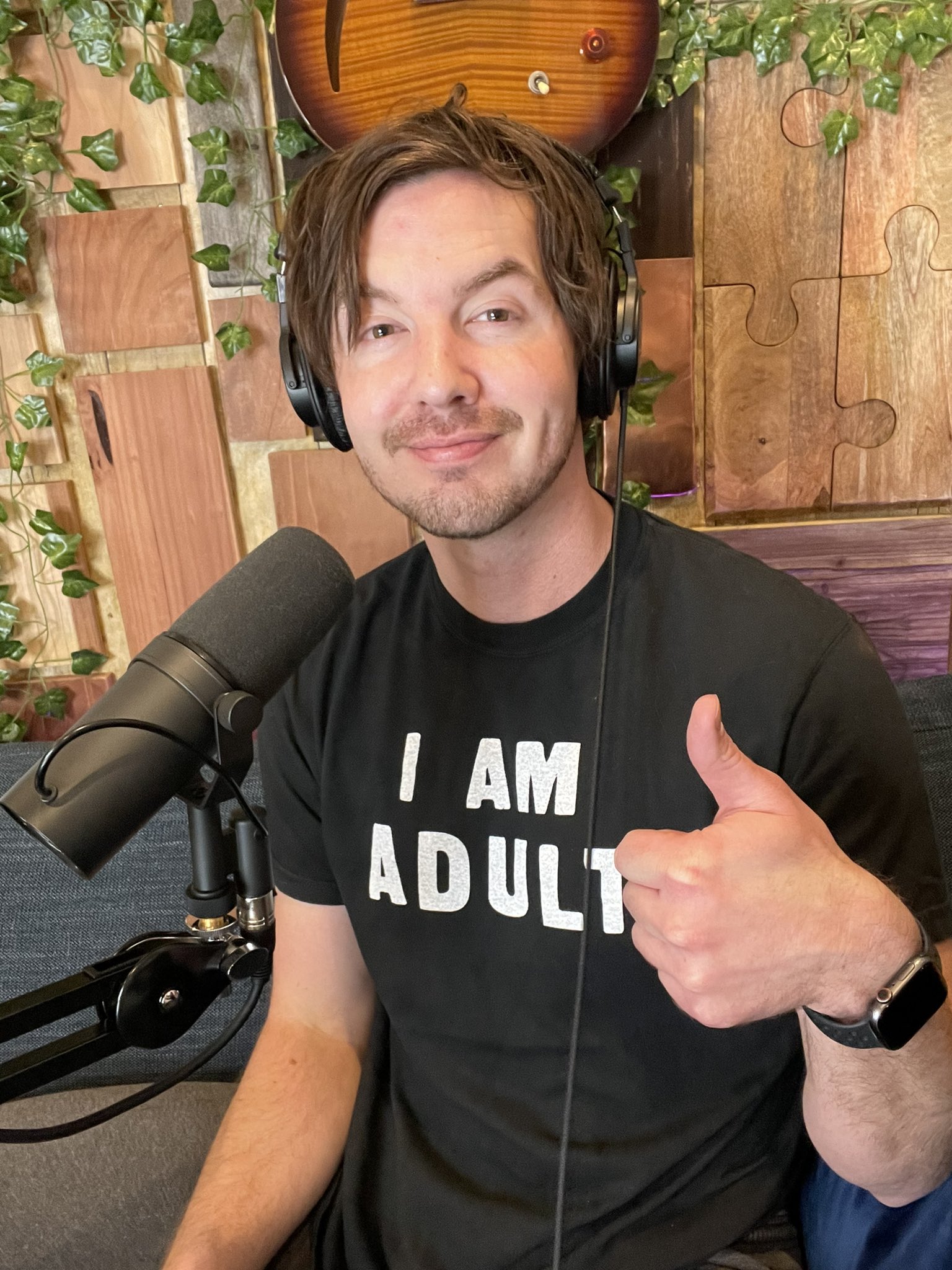 Meet Erik Stocklin, The Talent Behind Mistresses, Stalker, Good Trouble, and Haters Back Off