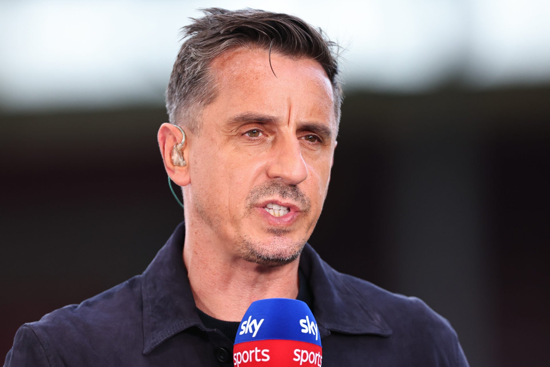 Gary Neville Suggests Declan Rice Isn’t as Effective as Thomas Partey at the Number 6 Position