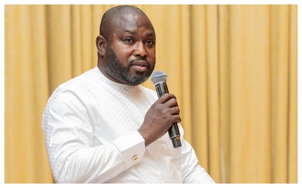 Tolon MP Covers GH¢600K in Fees for 500 Tertiary Students