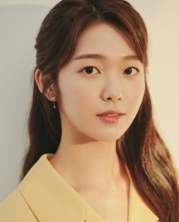 What to Know About Hong Seung-hee, a Rising Star of South Korean Drama and Film